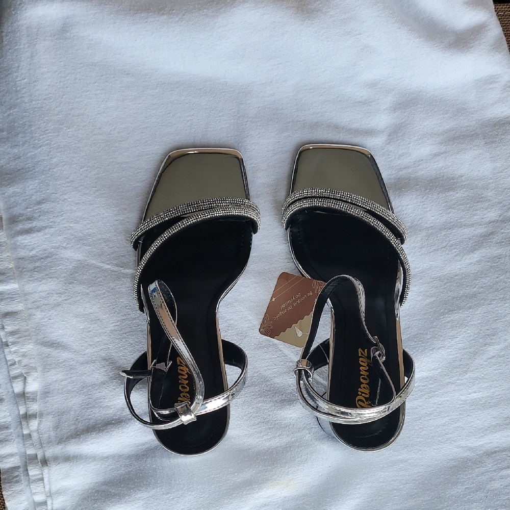 Ribongz Silver and Black Chunky, Block-heel Sandals